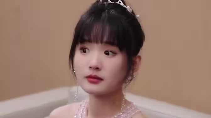 傅少,您夫人马甲藏不住了